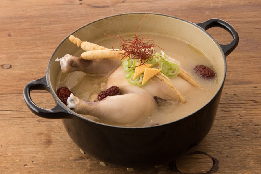 参鶏湯(サムゲタン)
